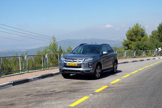 מיצובישי ASX ליד אמירים מיצובישי ASX ליד אמירים